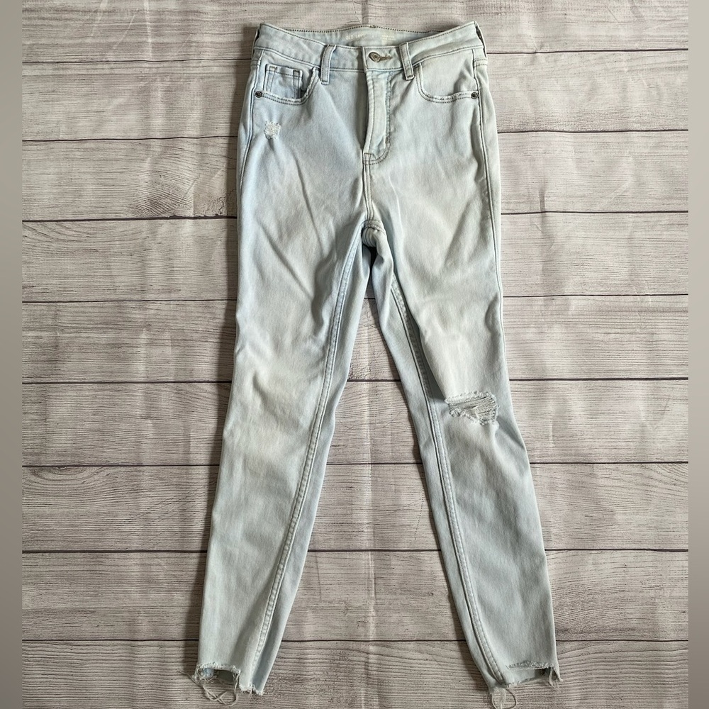 Old Navy Ultra High Rise Rockstar Skinny Jeans Faded Light Blue Distressed